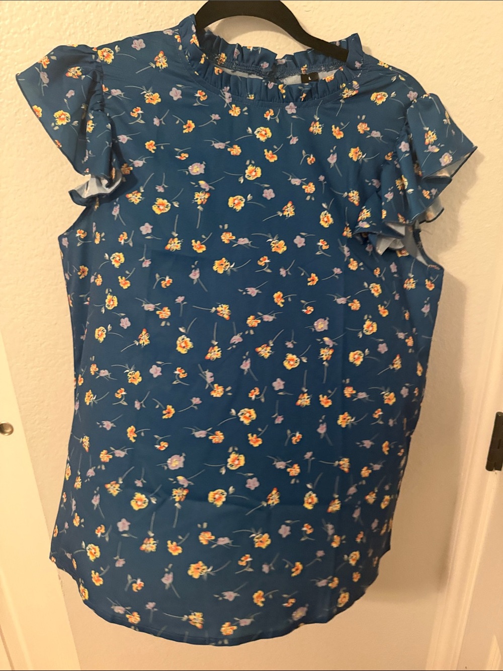 SHEIN Blue Floral Ruffle Sleeve Blouse